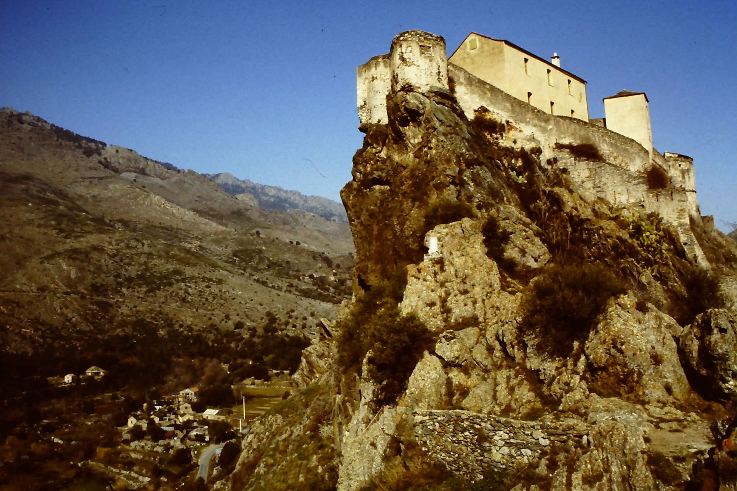 PICT0007-2.JPG