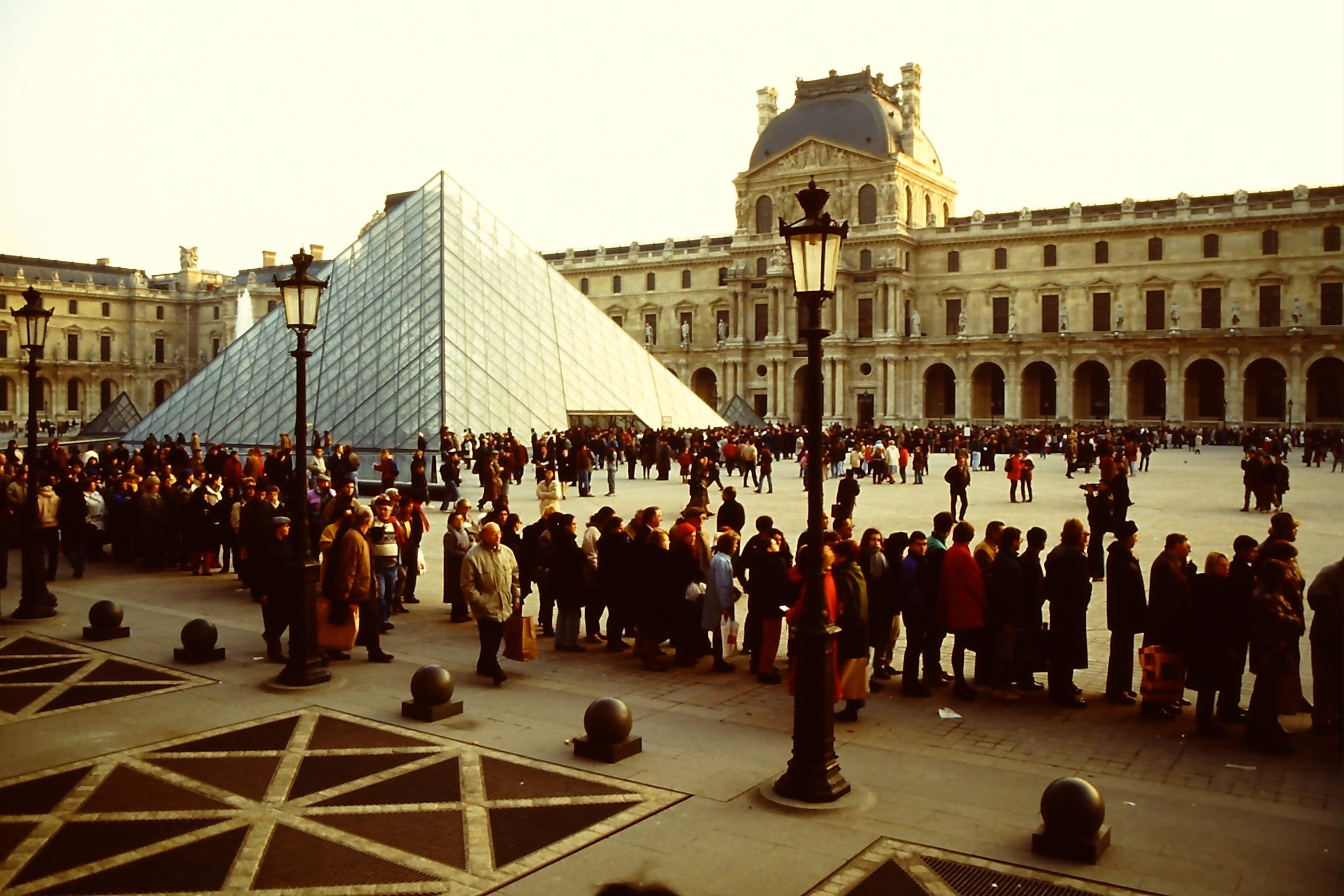 PICT0008-2.JPG