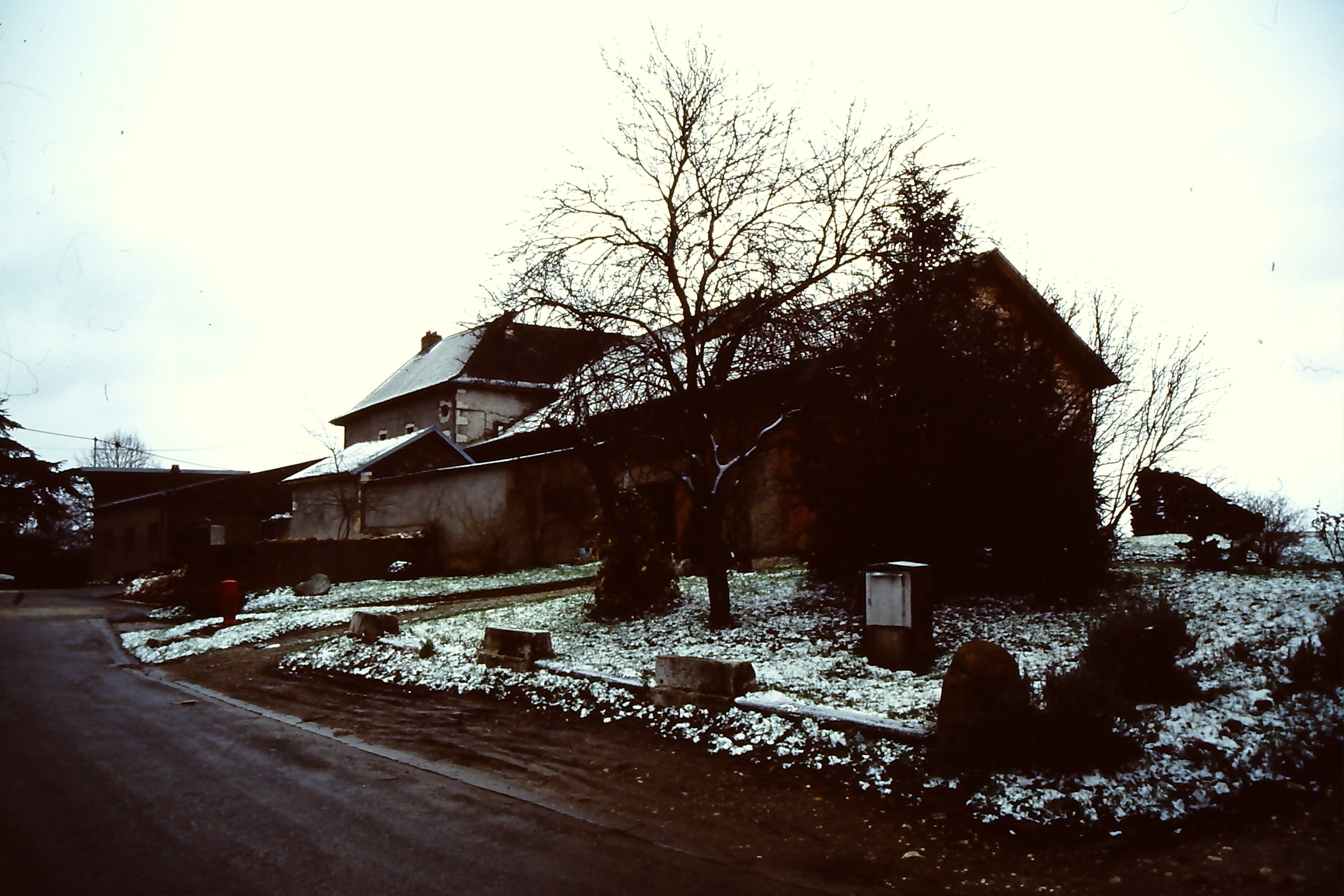 PICT0014-2.JPG