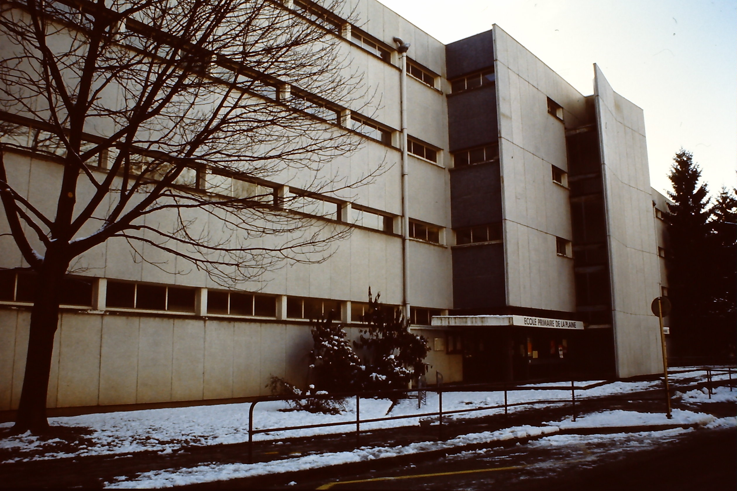 pict0012-2.jpg